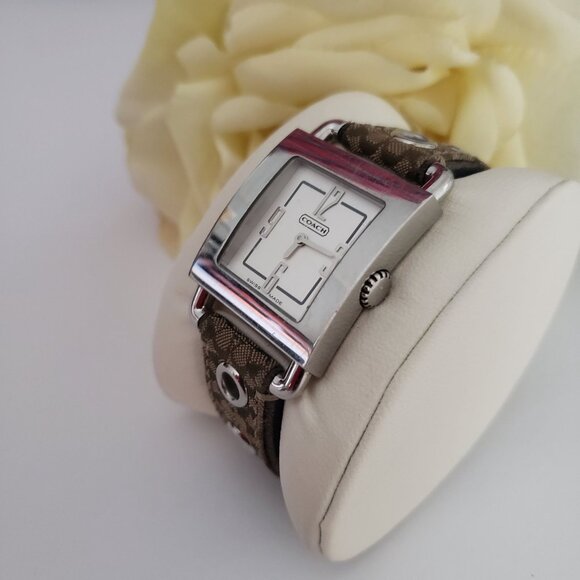 Vtg Coach Tank Watch Swiss Quartz Stainless Water Resistant Signature “C” Band - Picture 12 of 16